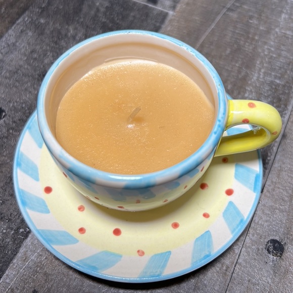 Candle in a Cup Soft Colors with a Floral Design Hand Painted - Picture 2 of 5